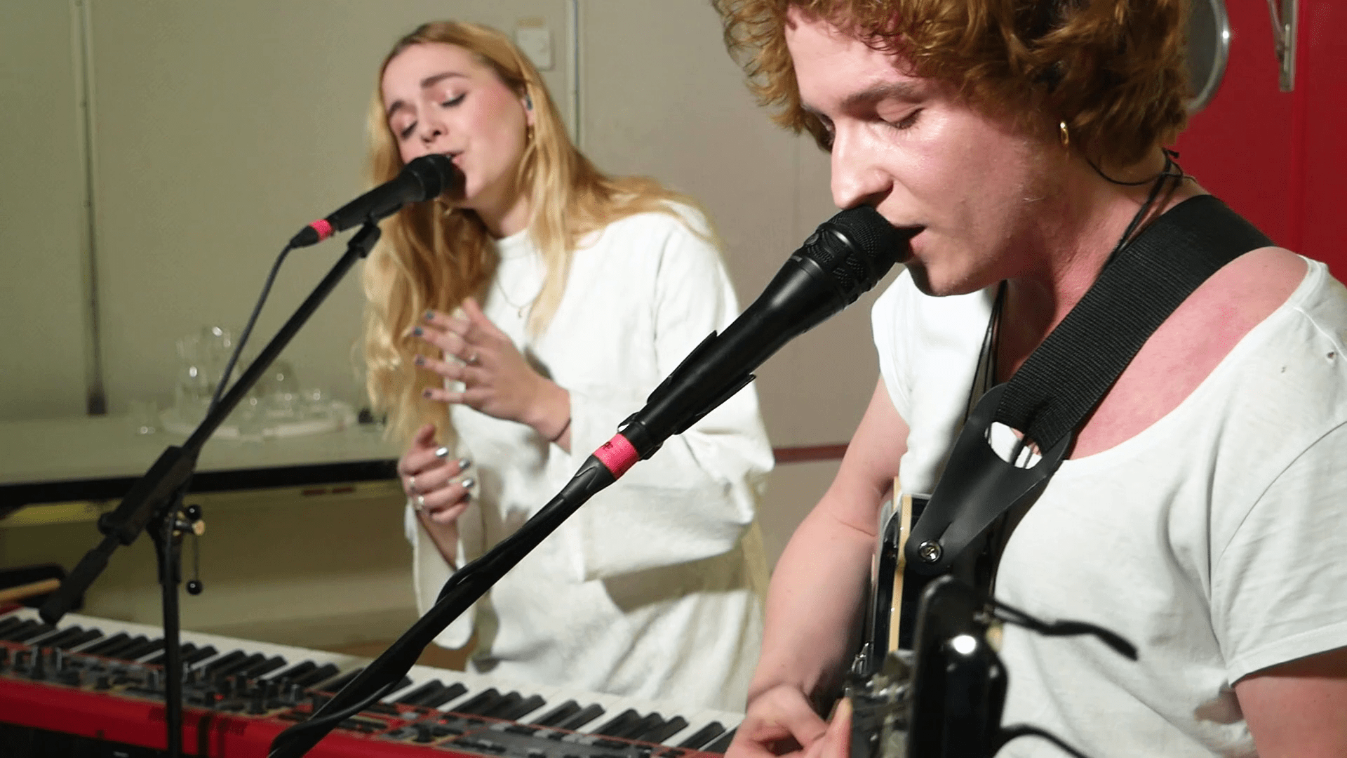 Bekijk de 2 Meter Sessie van Portland 2 Meter Sessies